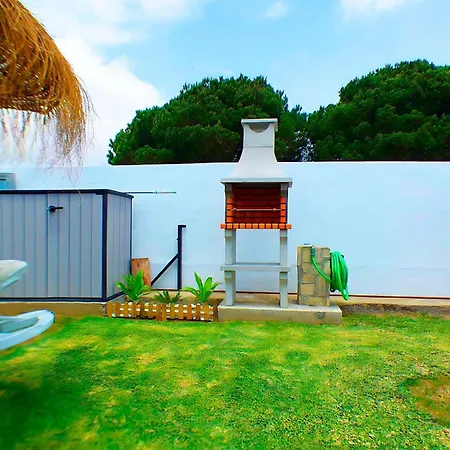 Holiday home Le Petit Con Piscina Privada